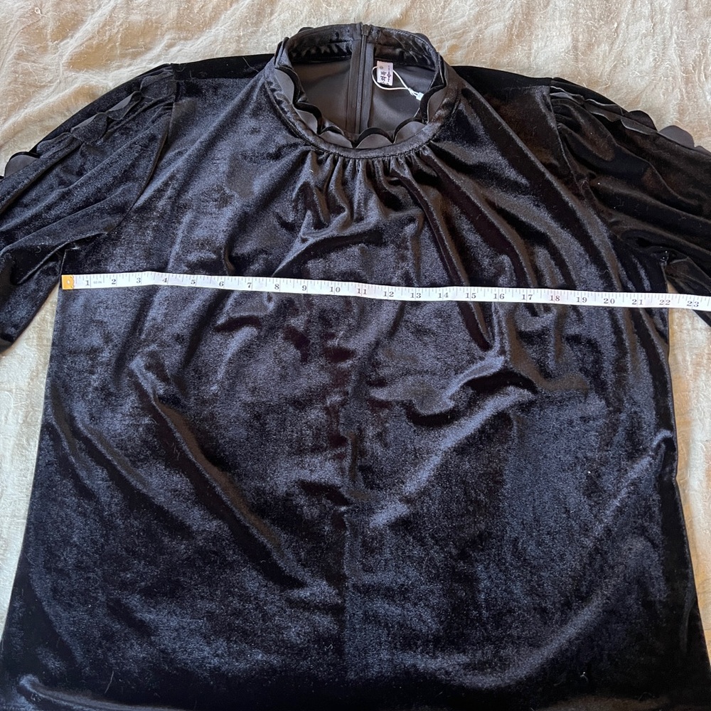 Whimsigoth Black Velvet 3/4 Sleeve Top - Picture 5 of 9